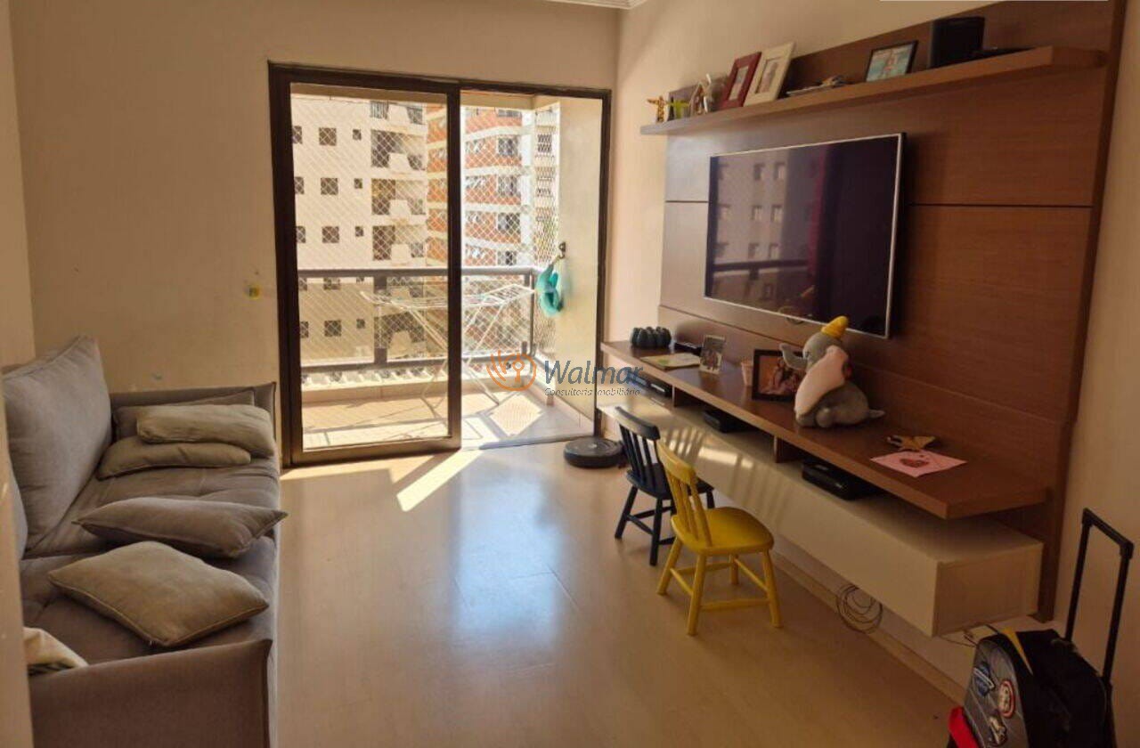 Apartamento à venda no Cambuí, Campinas-SP: 3 quartos, 1 suíte, 3 salas, 4 banheiros, 2 vagas de garagem, 112,28 m².