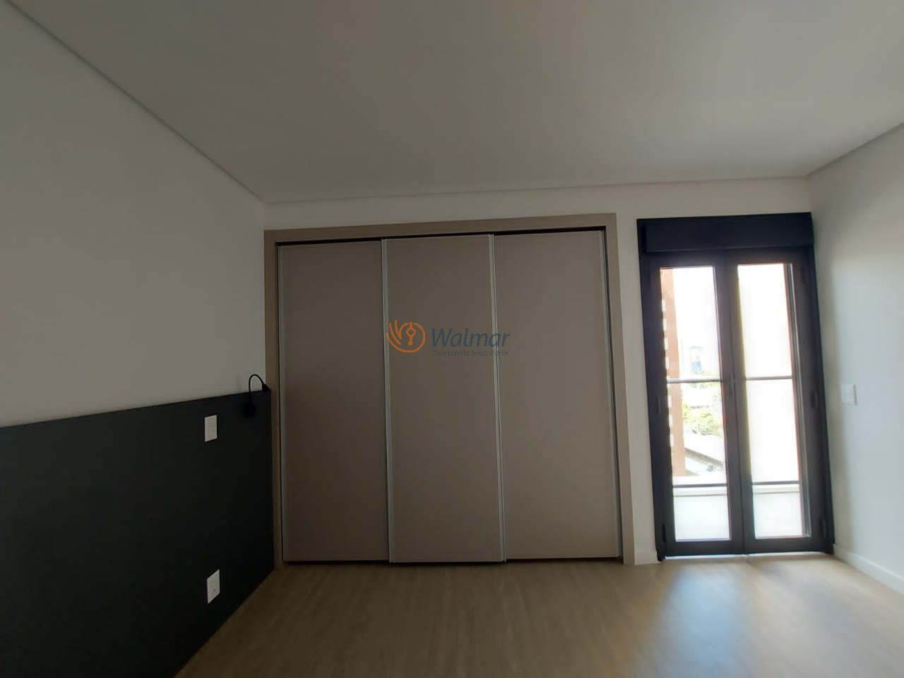 Apartamento de luxo à venda no Cambuí, Campinas-SP: 1 quarto, 1 suíte, 3 salas, 2 banheiros, 1 vaga, 51m². Venha conferir!
