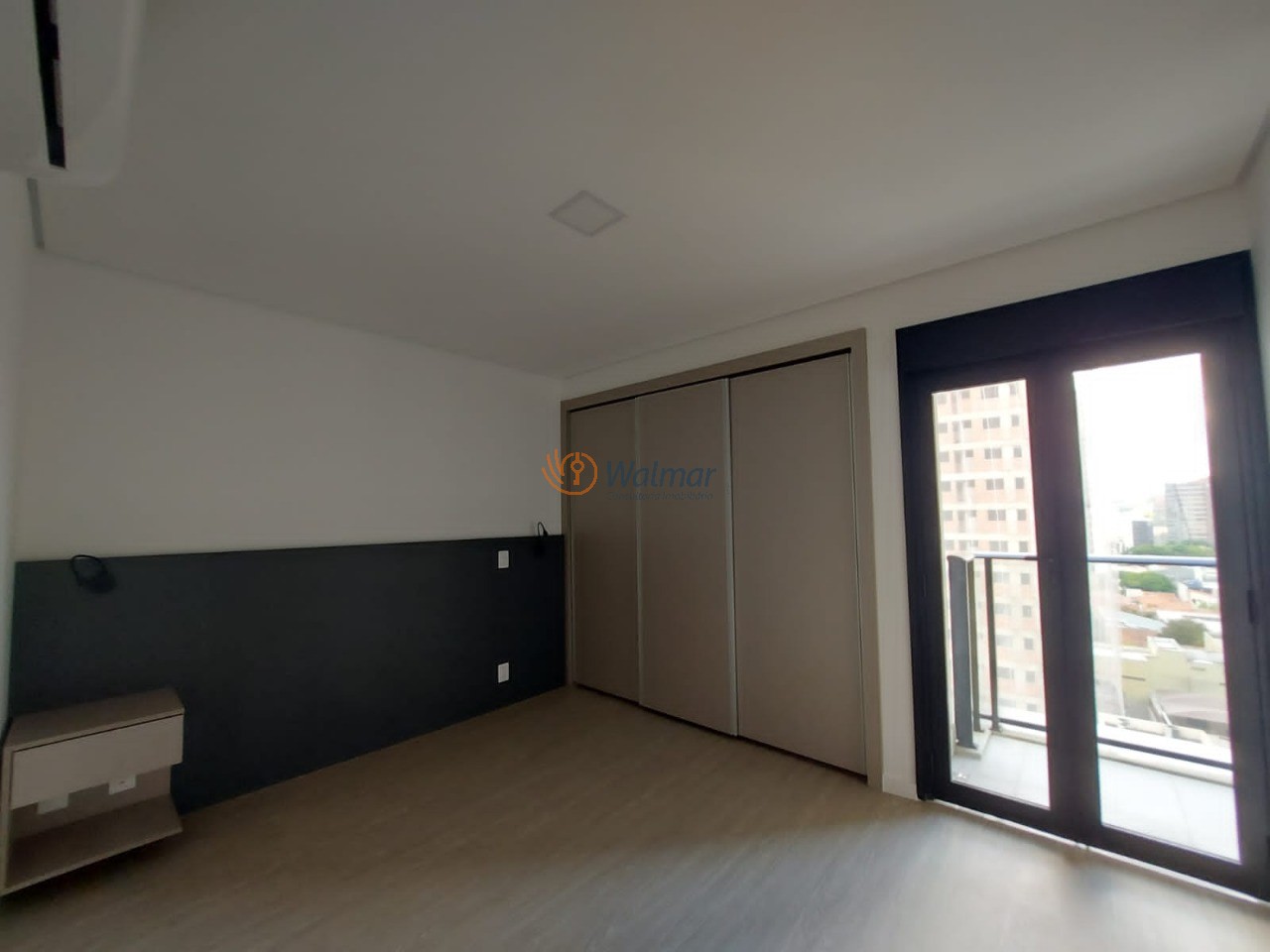 Apartamento de luxo à venda no Cambuí, Campinas-SP: 1 quarto, 1 suíte, 3 salas, 2 banheiros, 1 vaga, 51m². Venha conferir!