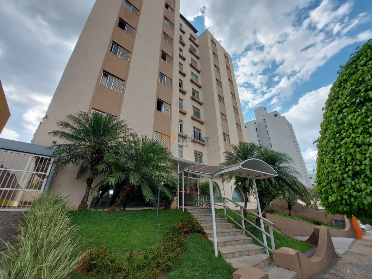 Imperdível apartamento à venda no Cambuí, Campinas-SP: 3 quartos, 1 suíte, 3 salas, 2 banheiros, 1 vaga, 90m².