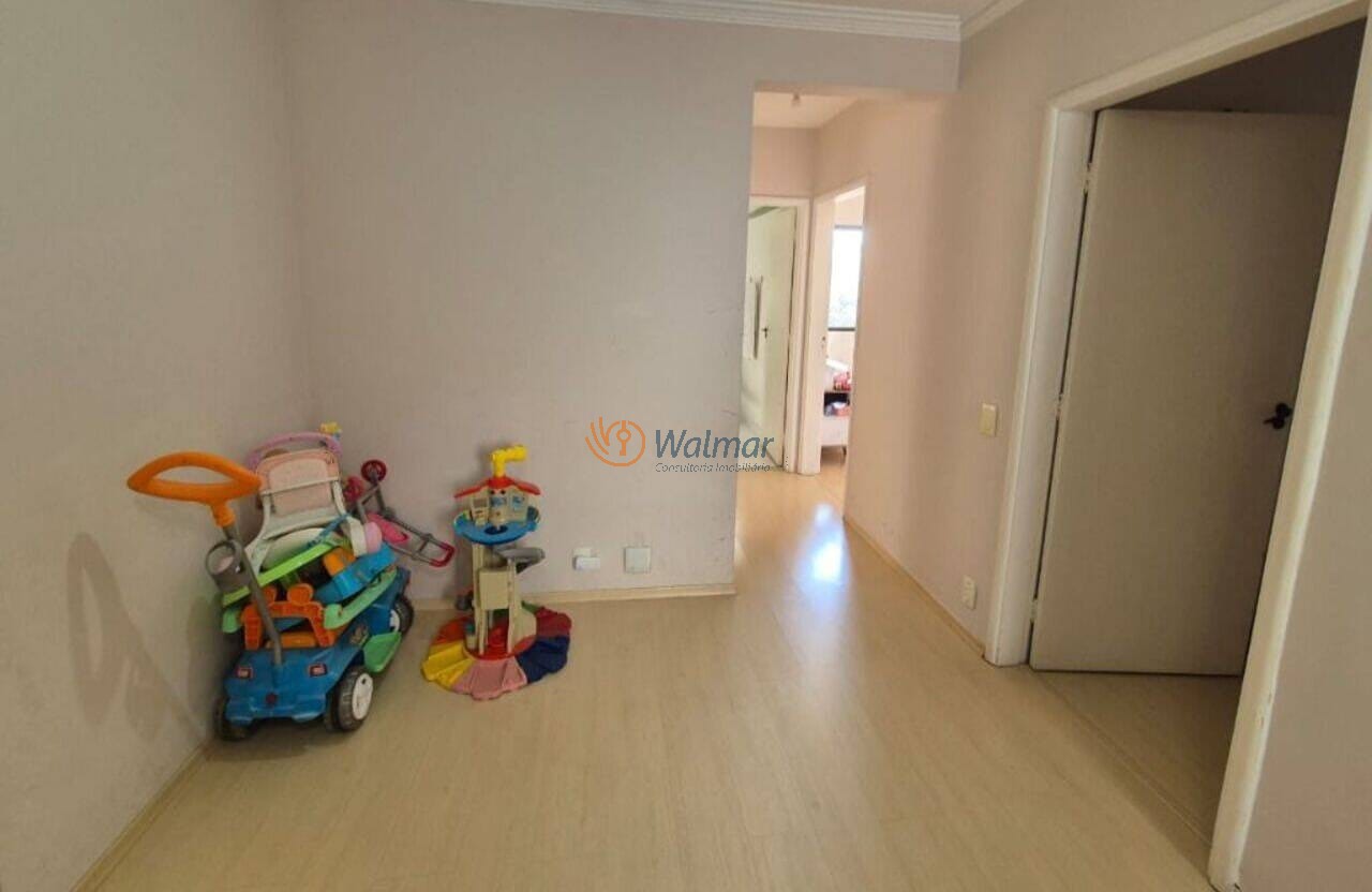 Apartamento à venda no Cambuí, Campinas-SP: 3 quartos, 1 suíte, 3 salas, 4 banheiros, 2 vagas de garagem, 112,28 m².