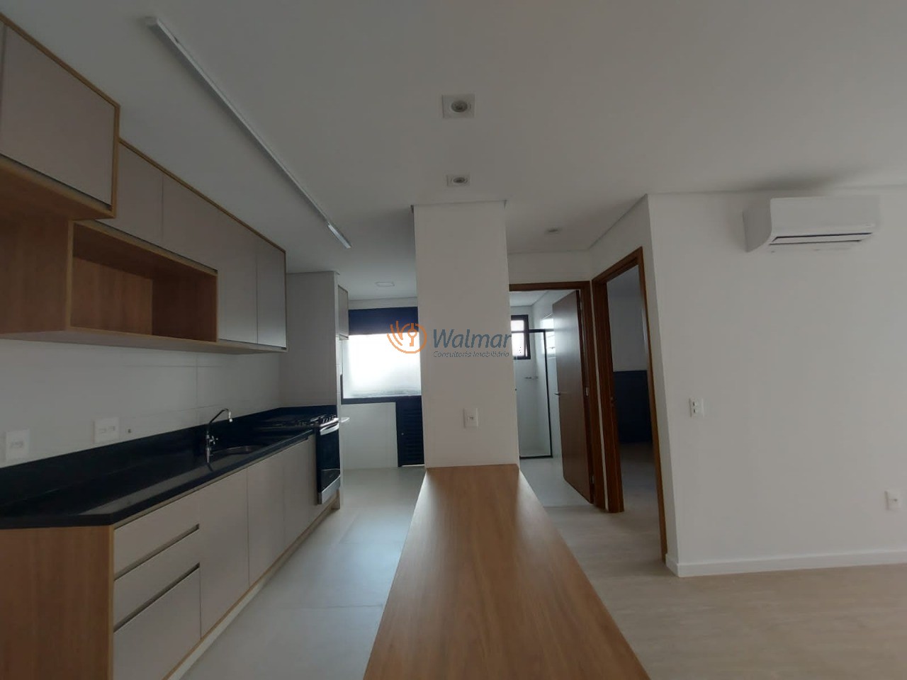 Apartamento de luxo à venda no Cambuí, Campinas-SP: 1 quarto, 1 suíte, 3 salas, 2 banheiros, 1 vaga, 51m². Venha conferir!