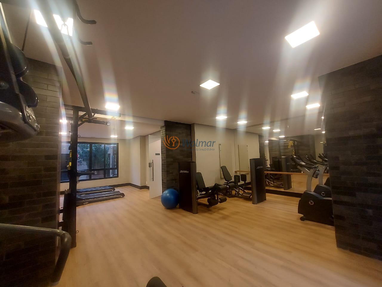 Apartamento de alto padrão no Cambuí, Campinas-SP: 1 quarto, 1 suíte, 2 salas, 2 banheiros, 2 vagas de garagem, 51,67m².