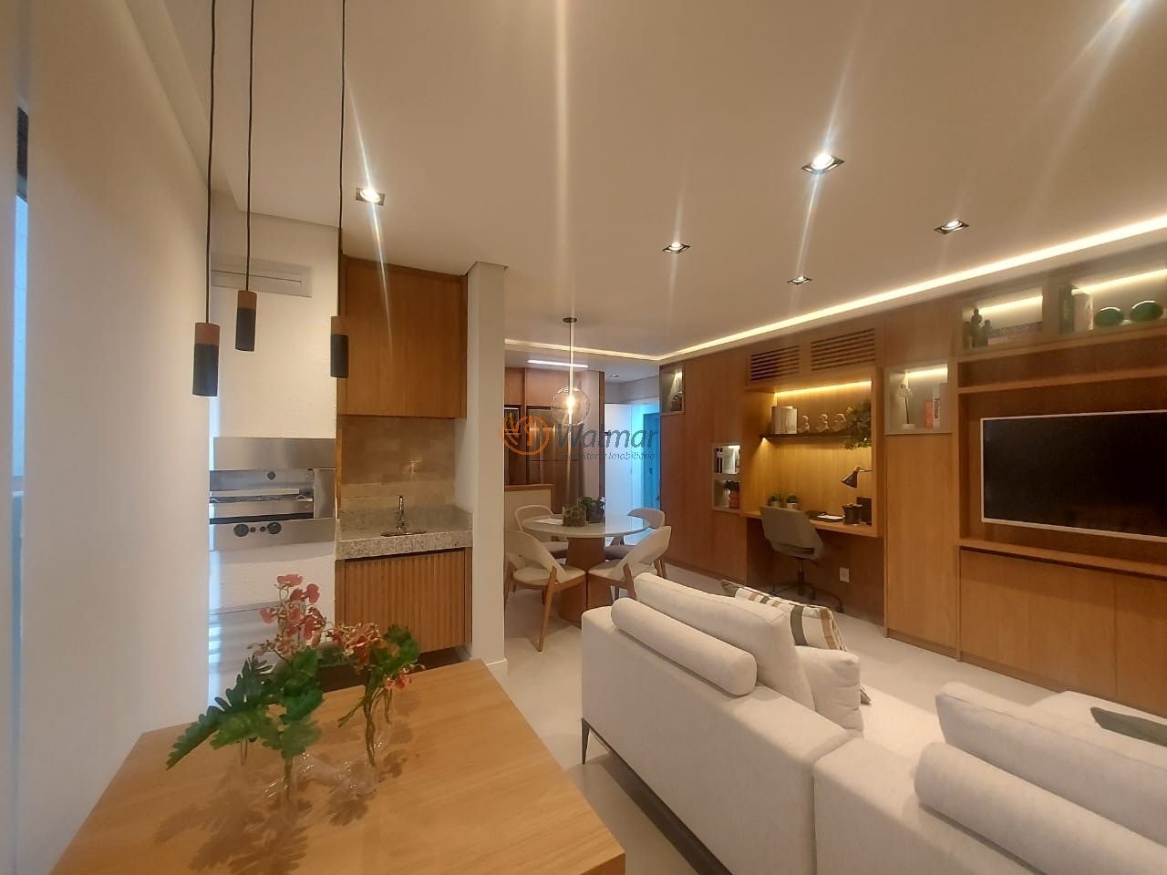 Apartamento de alto padrão no Cambuí, Campinas-SP: 1 quarto, 1 suíte, 2 salas, 2 banheiros, 2 vagas de garagem, 51,67m².