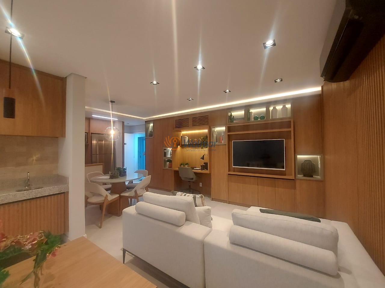 Apartamento de alto padrão no Cambuí, Campinas-SP: 1 quarto, 1 suíte, 2 salas, 2 banheiros, 2 vagas de garagem, 51,67m².