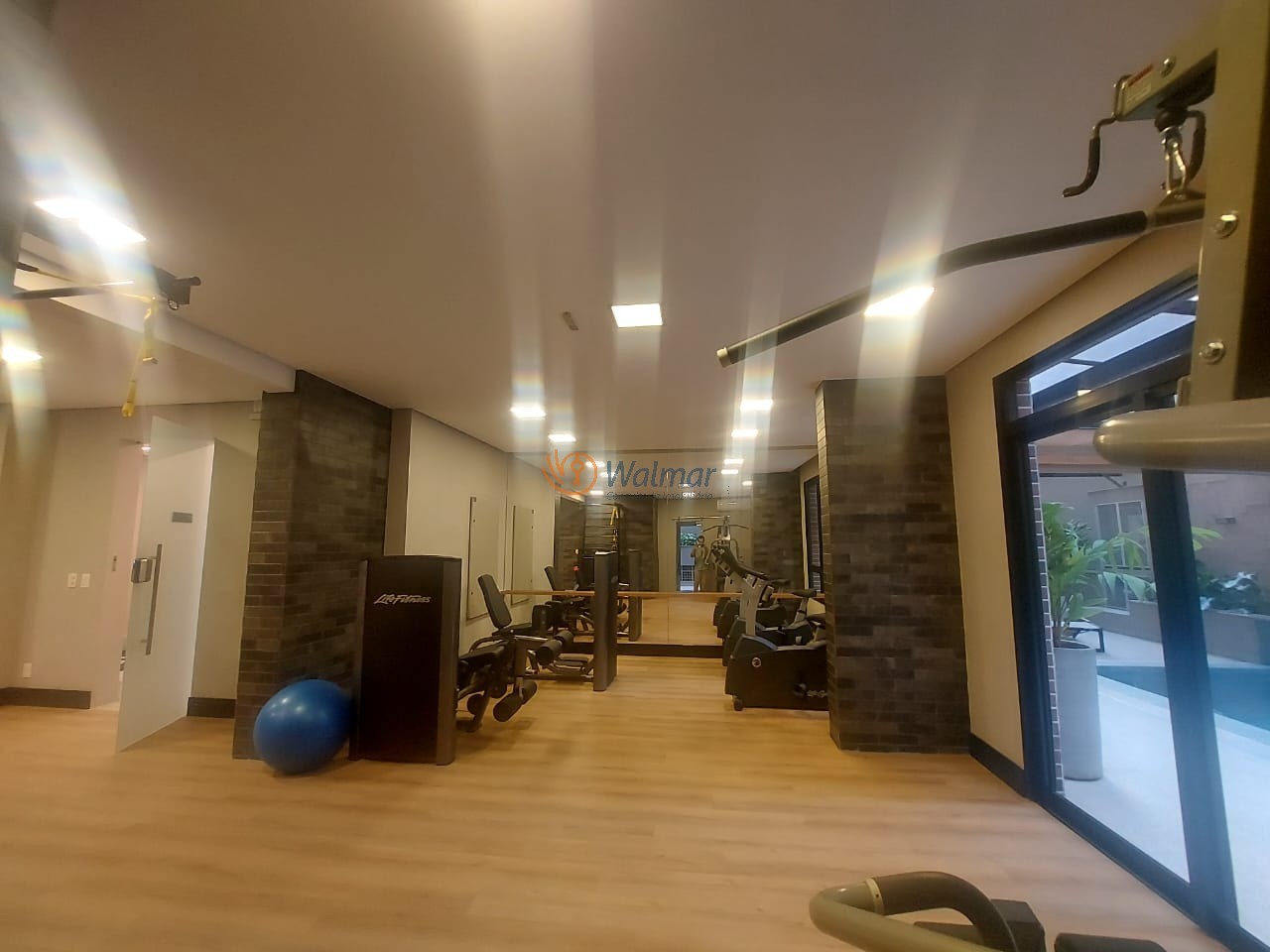 Apartamento de alto padrão no Cambuí, Campinas-SP: 1 quarto, 1 suíte, 2 salas, 2 banheiros, 2 vagas de garagem, 51,67m².
