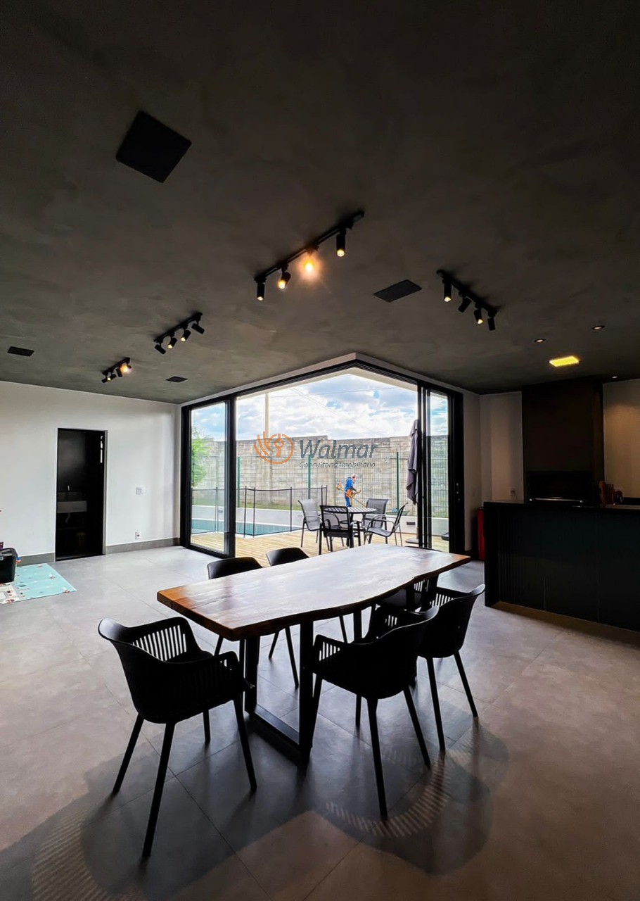 Casa, 3 quartos, 229 m² - Foto 4