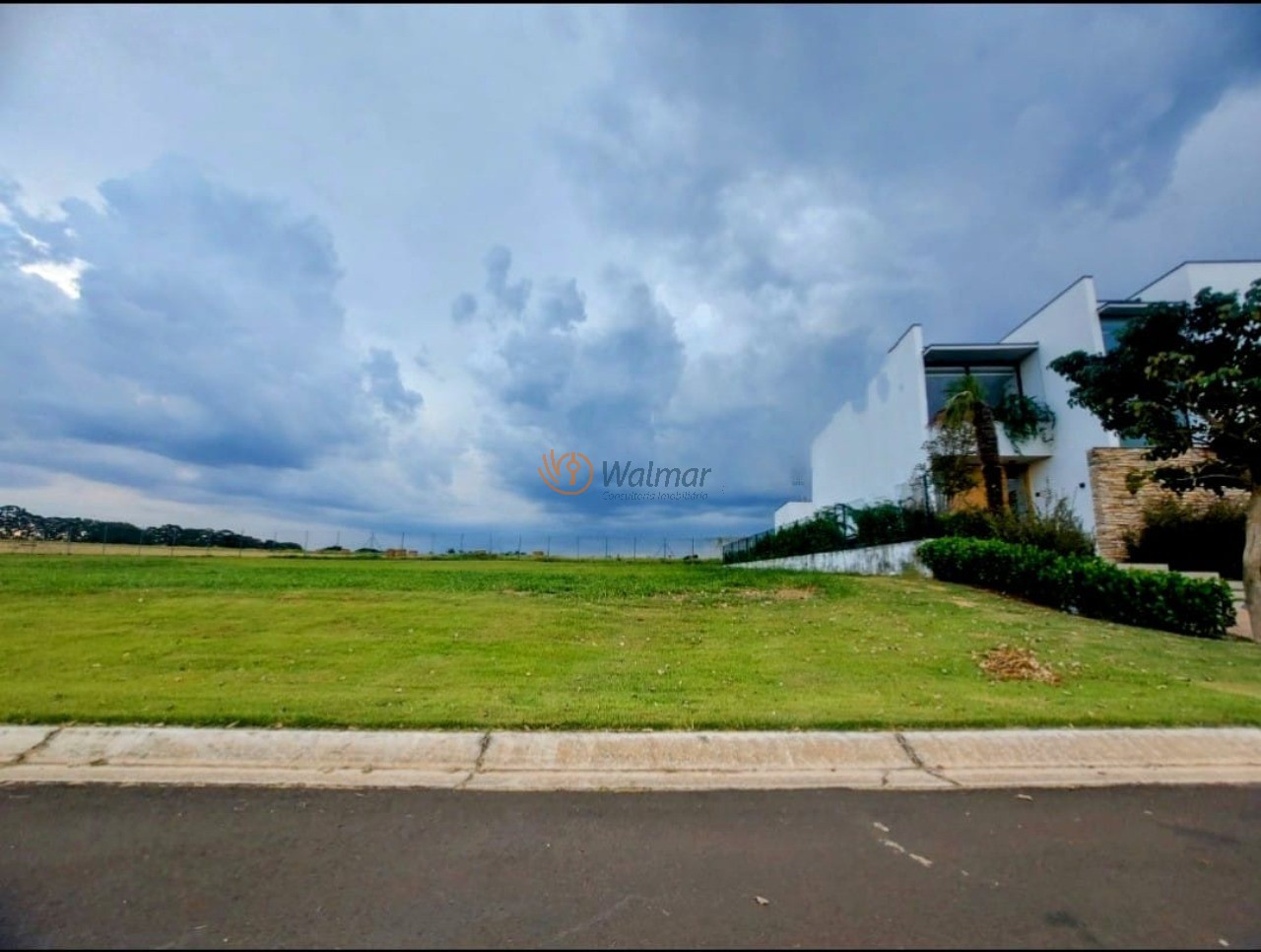 Terreno, 883 m² - Foto 1