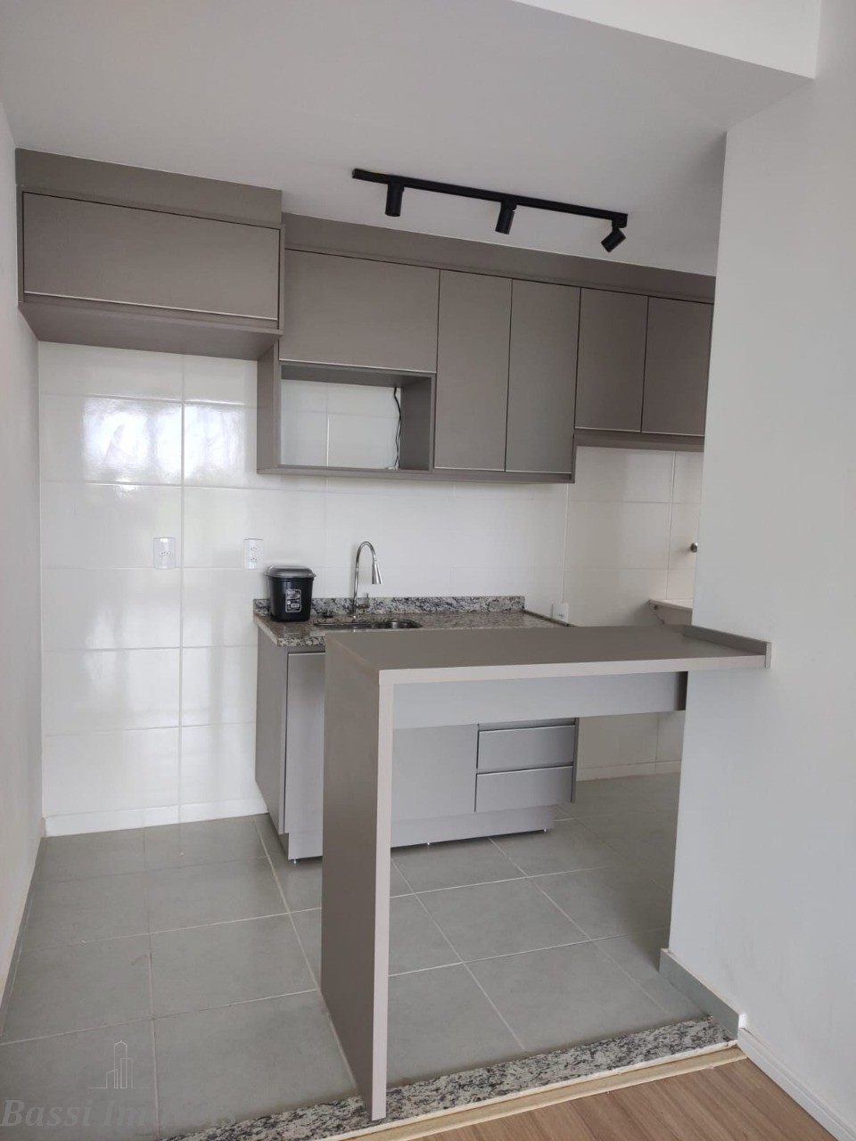 Apartamento à venda em Mogi Guaçu-SP, Condomínio Portal Vila das Hadassas: 2 quartos, 1 suíte, 2 salas, 1 vaga, 55,43m². Adquira já!