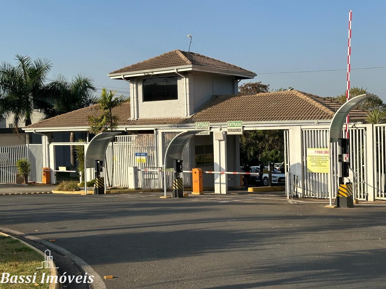 Terreno em Condomínio de Luxo no Residencial Portal do Lago em Mogi Mirim-SP: Oportunidade Única de Investimento!