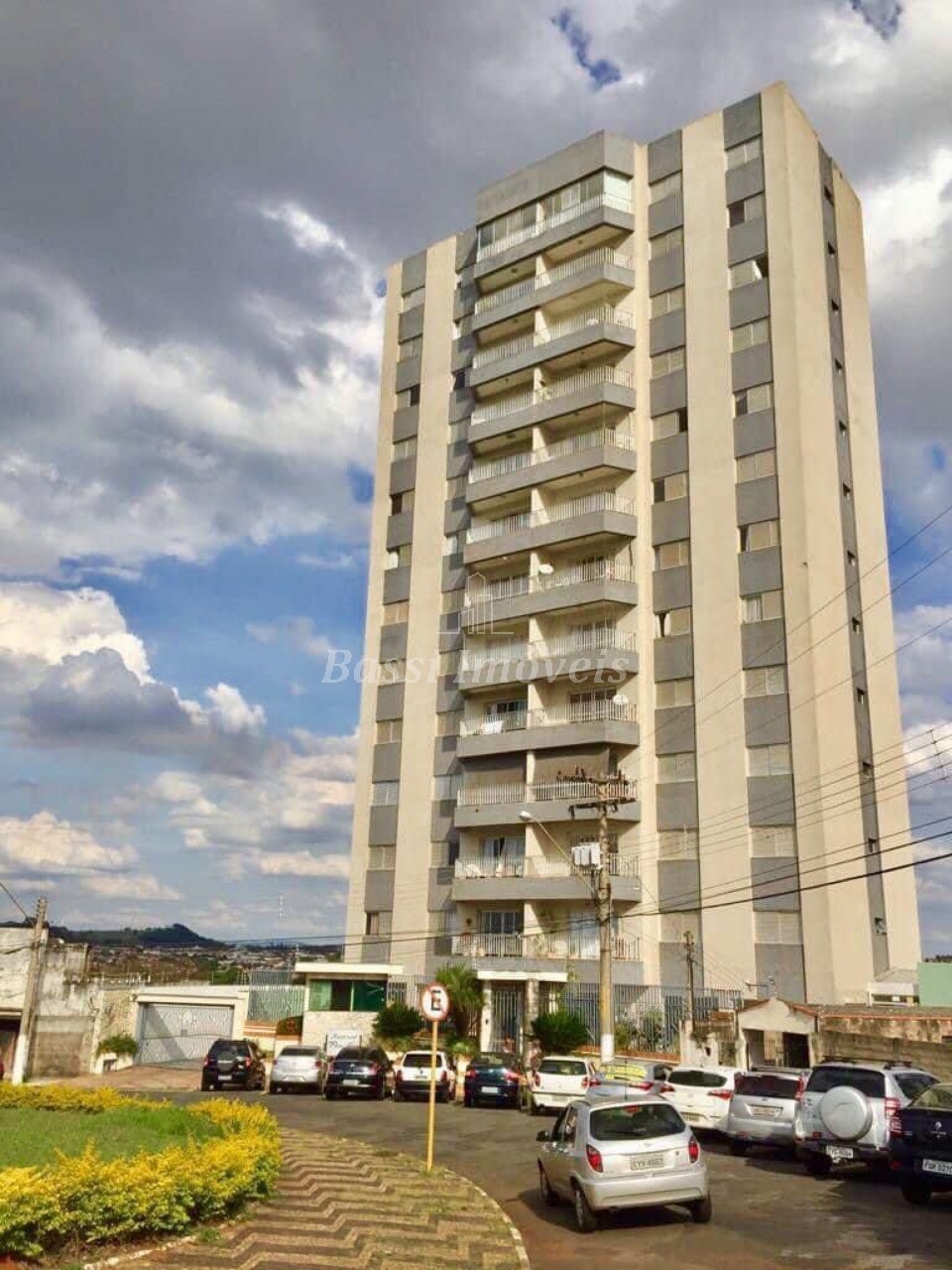 Imperdível apartamento de luxo à venda em Mogi Guaçu-SP, bairro Morro de Ouro: 3 quartos, 1 suíte, 3 salas, 2 banheiros, 2 vagas de garagem, 176m².