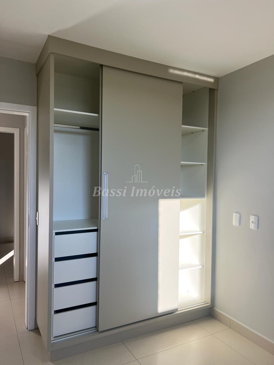 Apartamento à venda em Mogi Guaçu-SP, Loteamento Parque Real Guaçu: 2 quartos, 2 suítes, 2 salas, 1 banheiro, 1 vaga, 52m²!