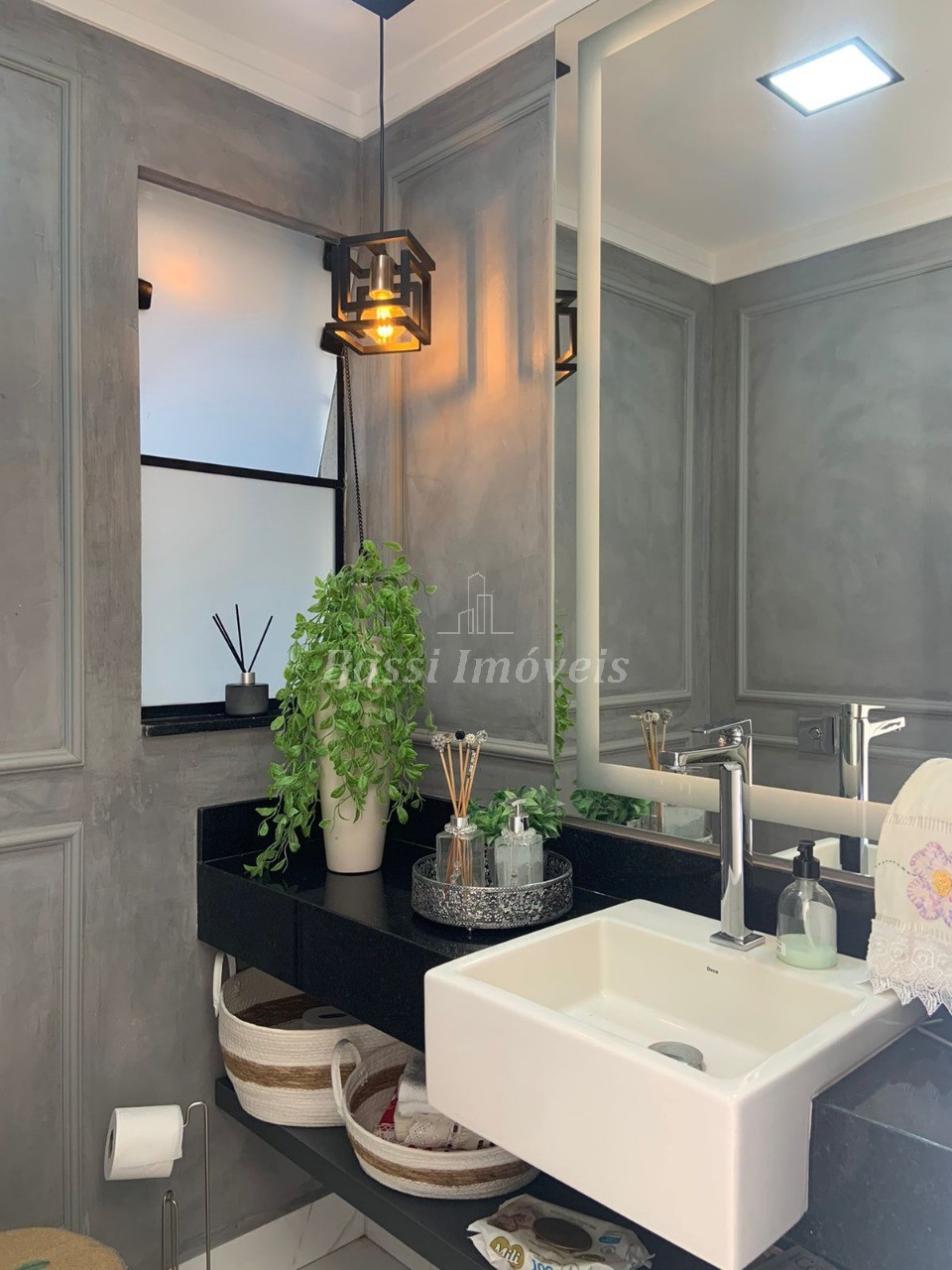 Imperdível Casa em Condomínio de Luxo em Mogi Guaçu-SP, Jardim Progresso: 4 Quartos, 4 Suítes, 2 Salas, 2 Vagas, 193m²!