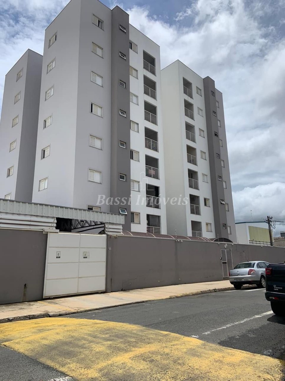 Apartamento à venda em Mogi Guaçu-SP: 3 quartos, 1 suíte, 2 salas, 2 vagas, 84 m² no Condomínio Residencial Firenzi!