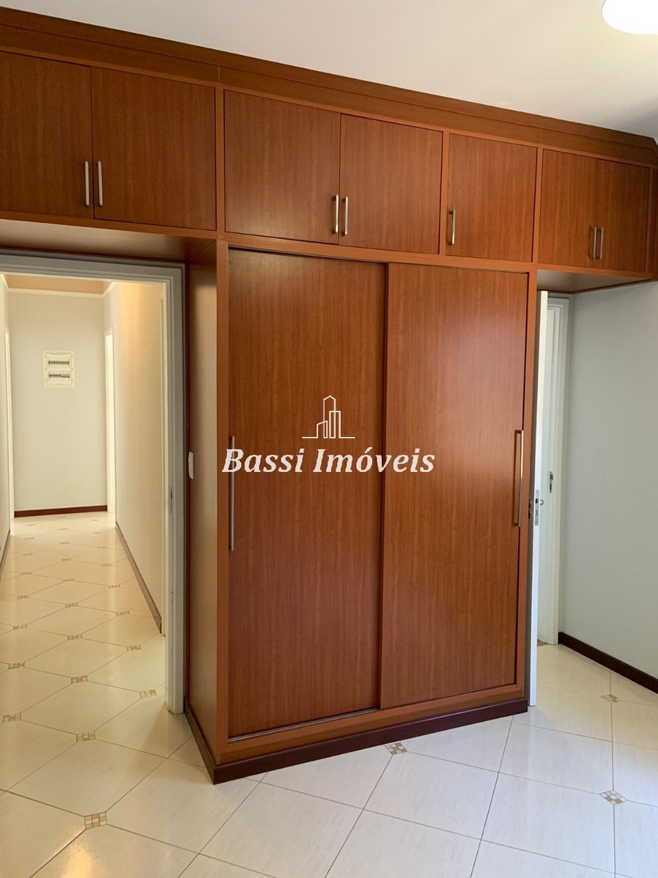 Espetacular casa à venda em Mogi Guaçu-SP, Recanto do Itamaracá: 3 quartos, 3 suítes, 3 salas, 2 vagas de garagem, 240m².