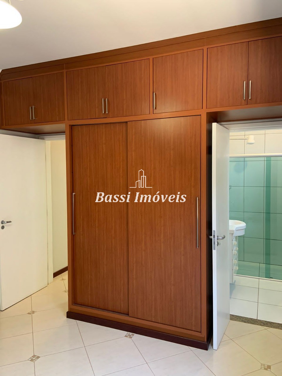 Espetacular casa à venda em Mogi Guaçu-SP, Recanto do Itamaracá: 3 quartos, 3 suítes, 3 salas, 2 vagas de garagem, 240m².