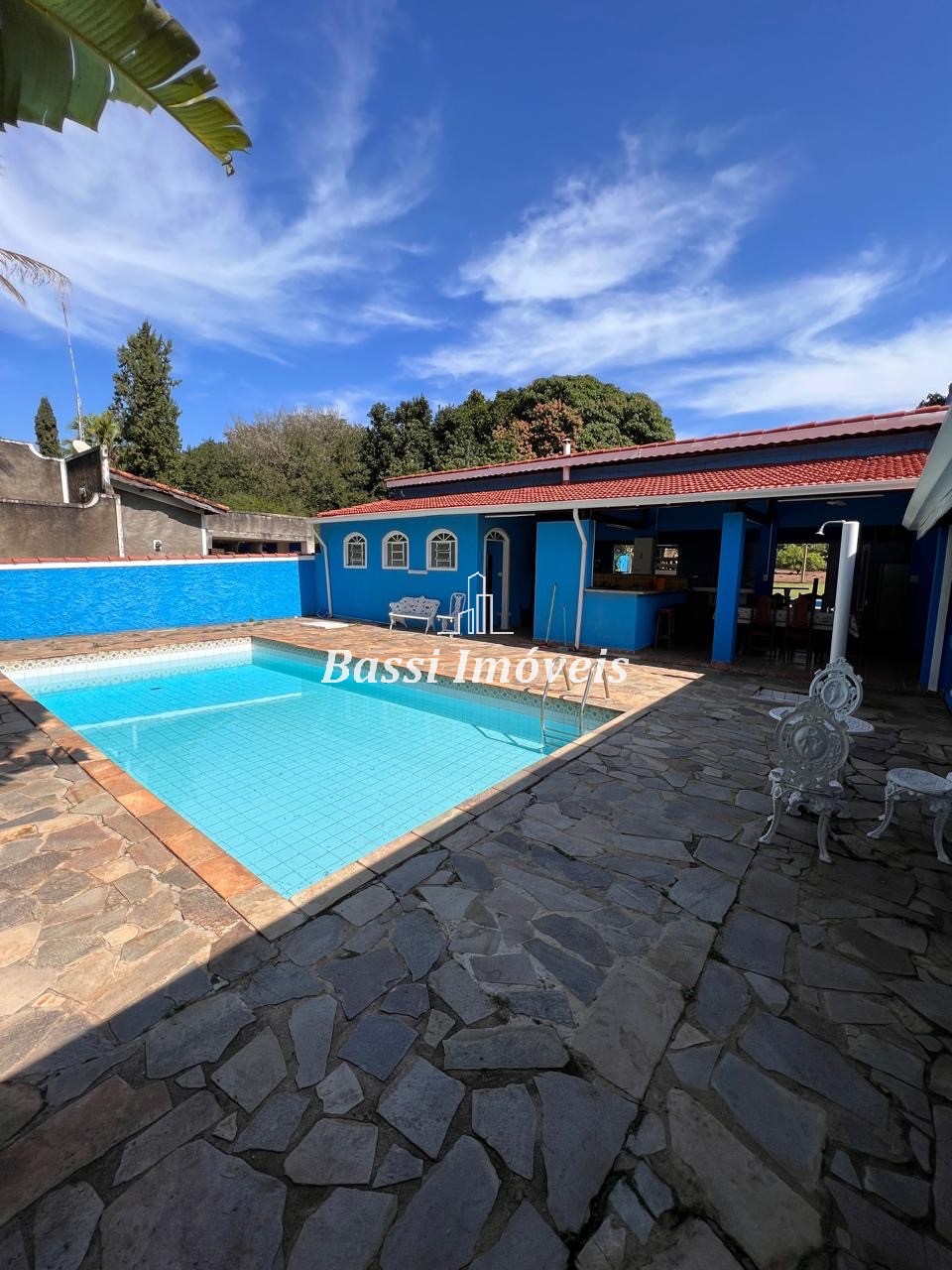 Imperdível! Chácara de luxo com 4 quartos, 2 suítes e 650m² em Chácara São Marcelo, Mogi Mirim-SP. Adquira já!