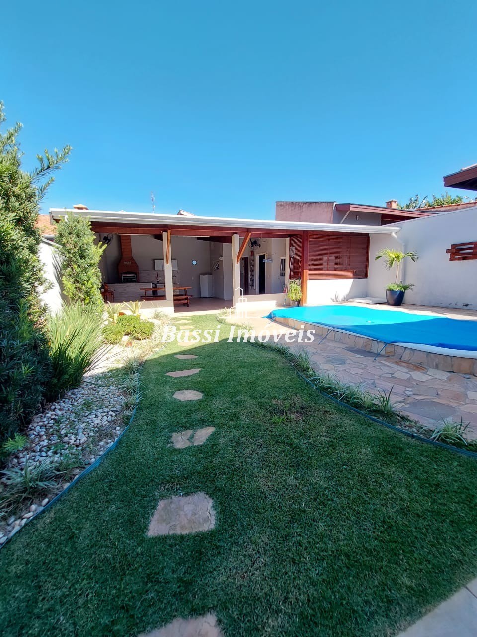 Espetacular Casa à Venda em Mogi Mirim-SP, Parque Real: 3 Quartos, 2 Salas, 2 Banheiros, 2 Vagas, 172 m²!