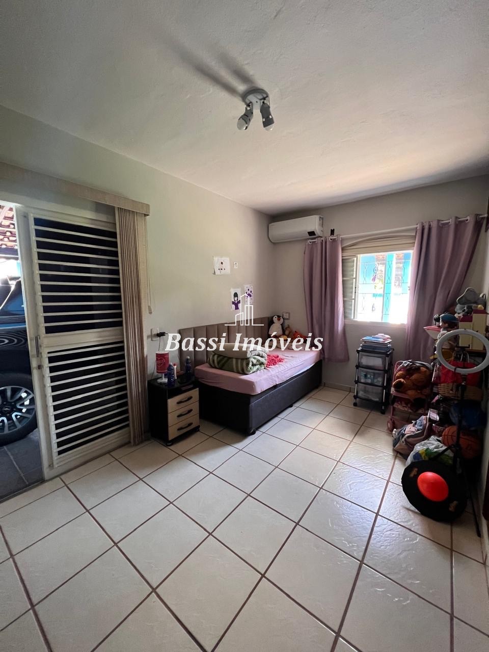 Imperdível! Chácara de luxo com 4 quartos, 2 suítes e 650m² em Chácara São Marcelo, Mogi Mirim-SP. Adquira já!