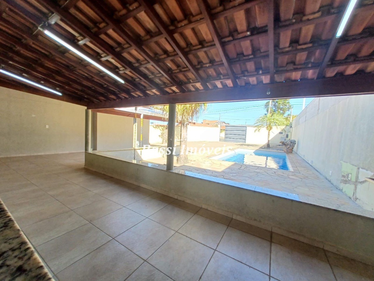 Casa à Venda em Mogi Guaçu-SP, Jardim Planalto Verde: 3 Quartos, 2 Salas, 2 Vagas de Garagem, 248m² de Área