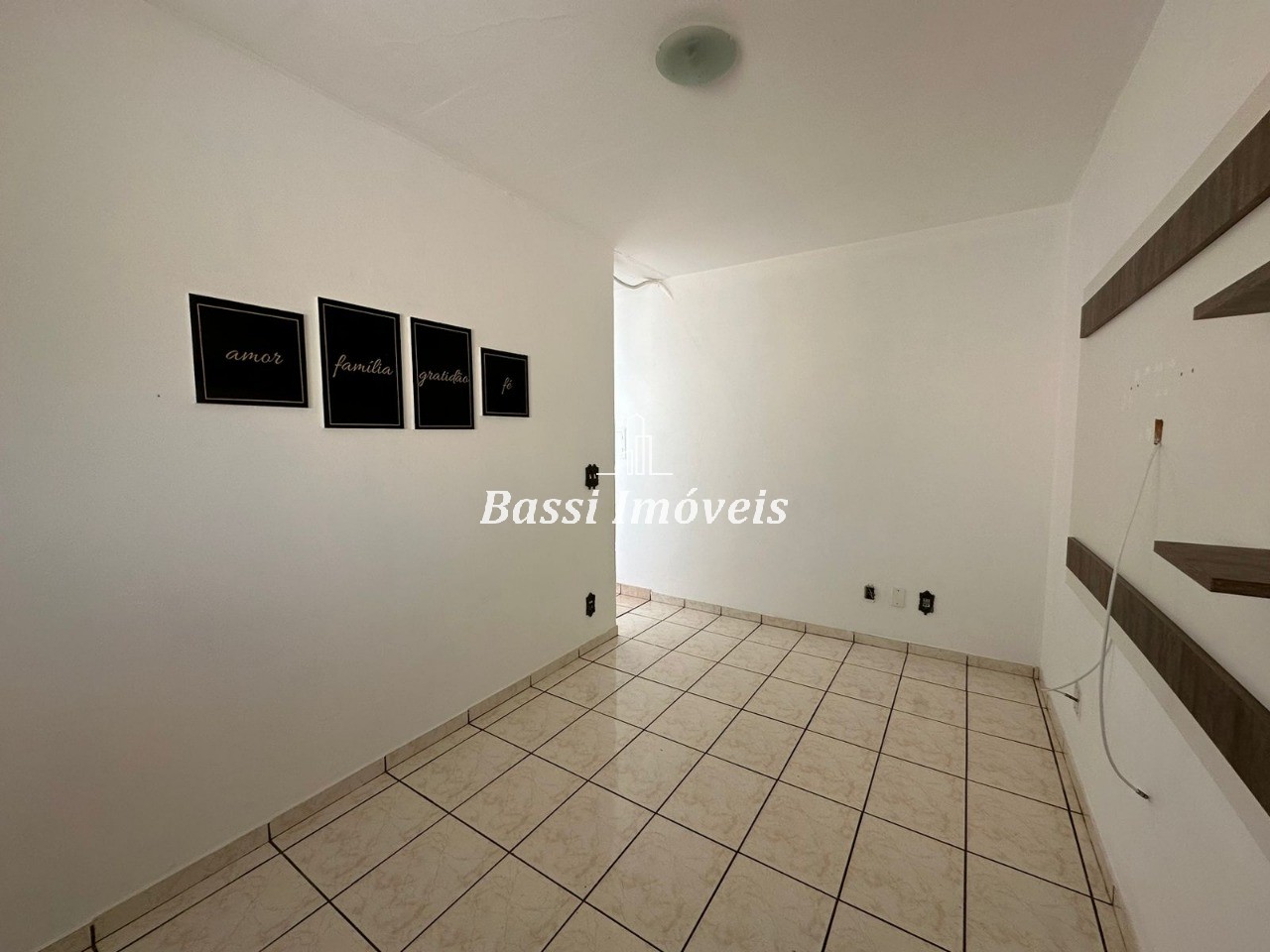 Apartamento à venda em Mogi Guaçu-SP, bairro Parque Itacolomi: 2 quartos, 2 salas, 1 banheiro, 2 vagas, 47m². ¡Confira!
