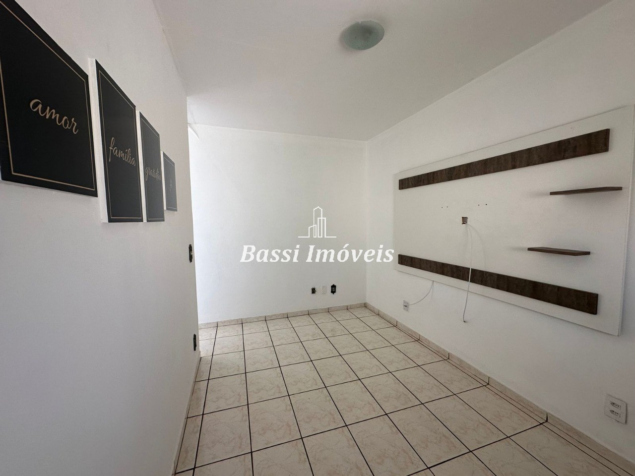 Apartamento à venda em Mogi Guaçu-SP, bairro Parque Itacolomi: 2 quartos, 2 salas, 1 banheiro, 2 vagas, 47m². ¡Confira!
