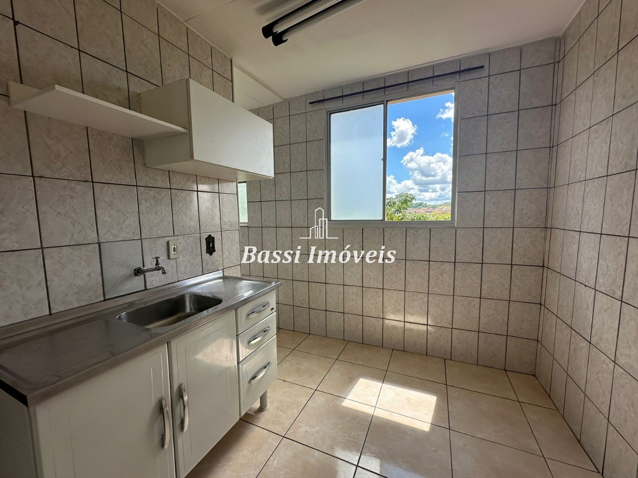 Apartamento à venda em Mogi Guaçu-SP, bairro Parque Itacolomi: 2 quartos, 2 salas, 1 banheiro, 2 vagas, 47m². ¡Confira!