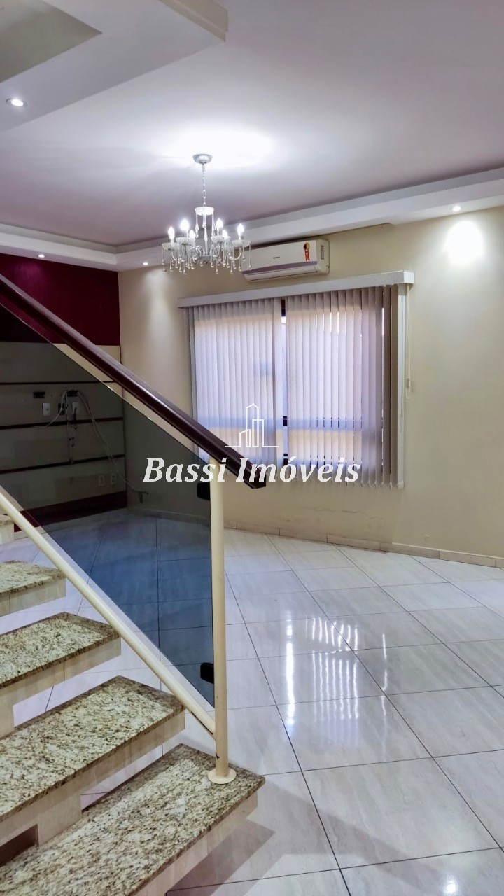 Imperdível! Casa à venda em Mogi Guaçu-SP, Jardim Rosa Cruz, 4 quartos, 1 suíte, 290m². Venha conferir!