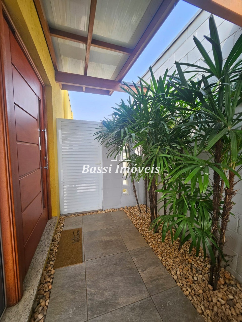Impecável Casa em Condomínio à Venda em Residencial Califórnia, Estiva Gerbi-SP: 3 Quartos, 1 Suíte, 2 Salas, 2 Banheiros, 2 Vagas, 154,20 m².