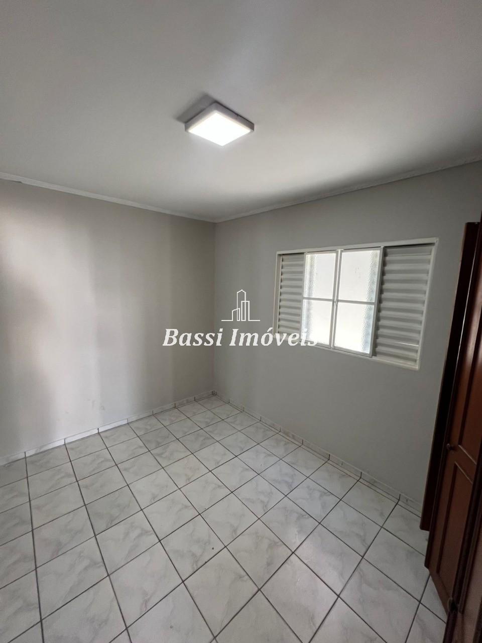 Imperdível oportunidade: Casa à venda no Jardim Getúlio Vargas, Mogi Mirim-SP, com 3 quartos, 2 salas, 1 banheiro, 2 vagas de garagem, 160m².