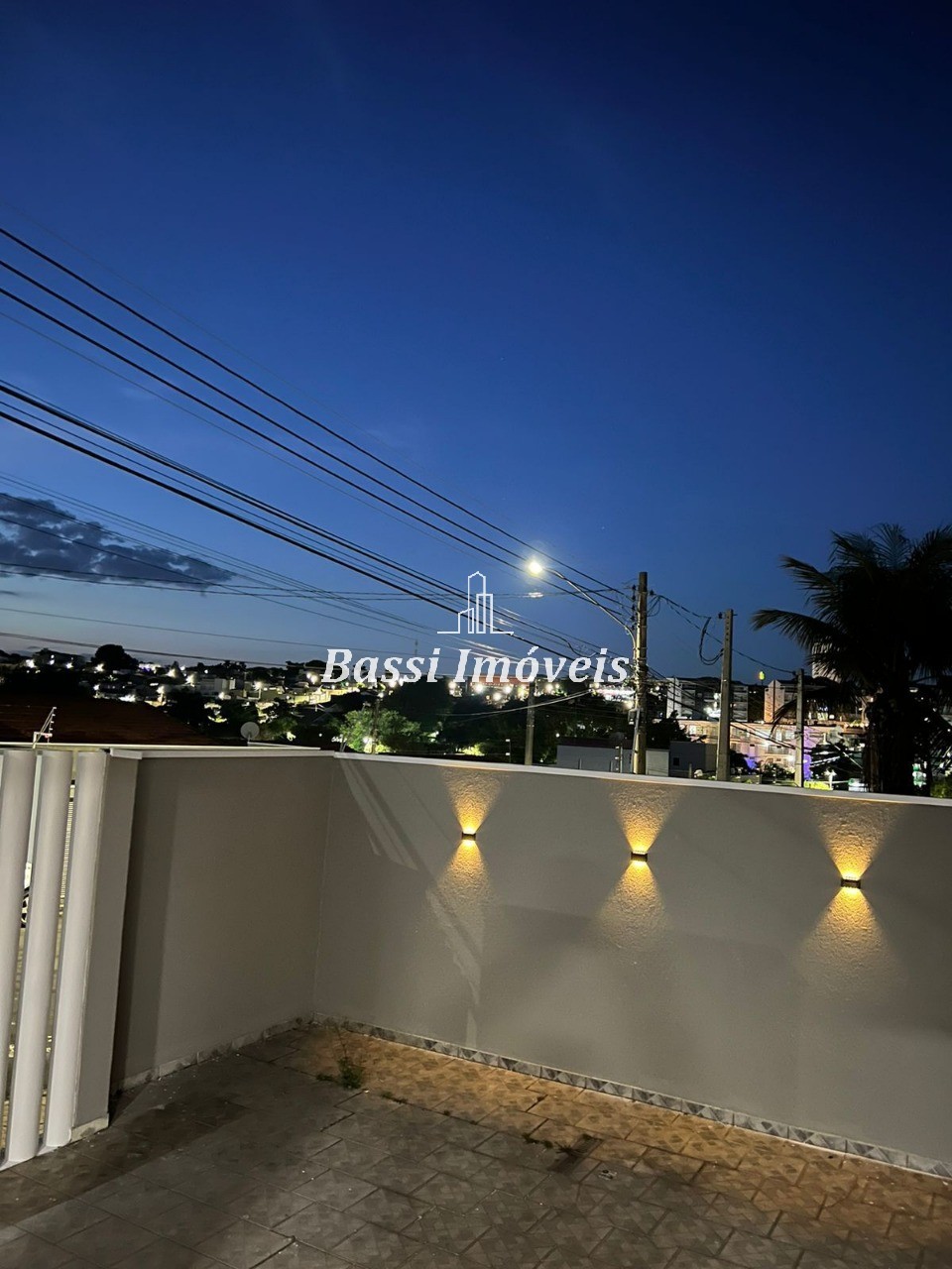 Imperdível oportunidade: Casa à venda no Jardim Getúlio Vargas, Mogi Mirim-SP, com 3 quartos, 2 salas, 1 banheiro, 2 vagas de garagem, 160m².