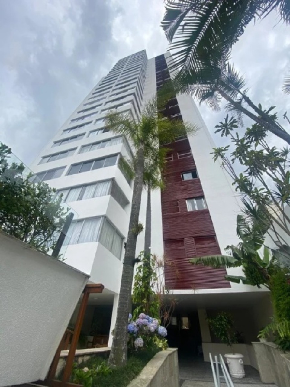 Apartamento, 3 quartos, 145 m² - Foto 1