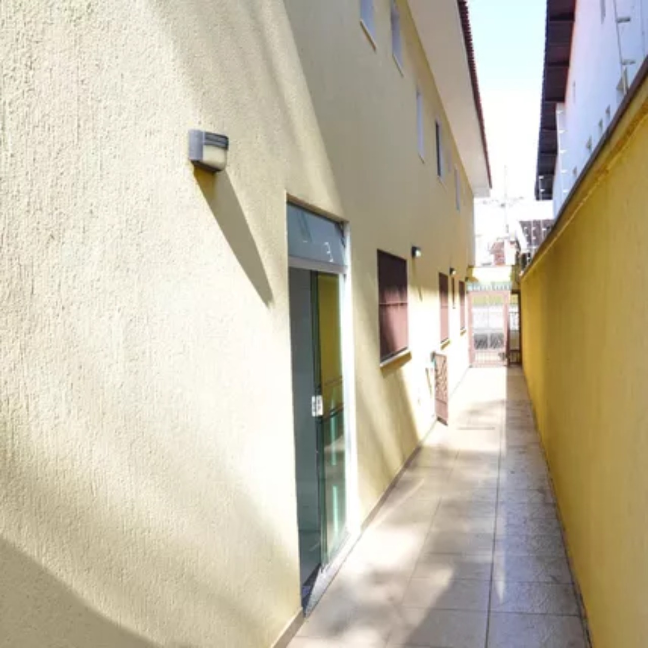 Casa, 4 quartos, 203 m² - Foto 1