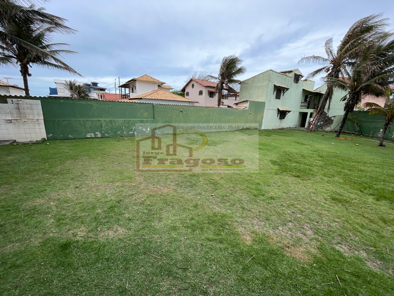 Terreno à venda em Foguete, Cabo Frio-RJ: 558,00 m² de área! Venha conferir essa oportunidade!