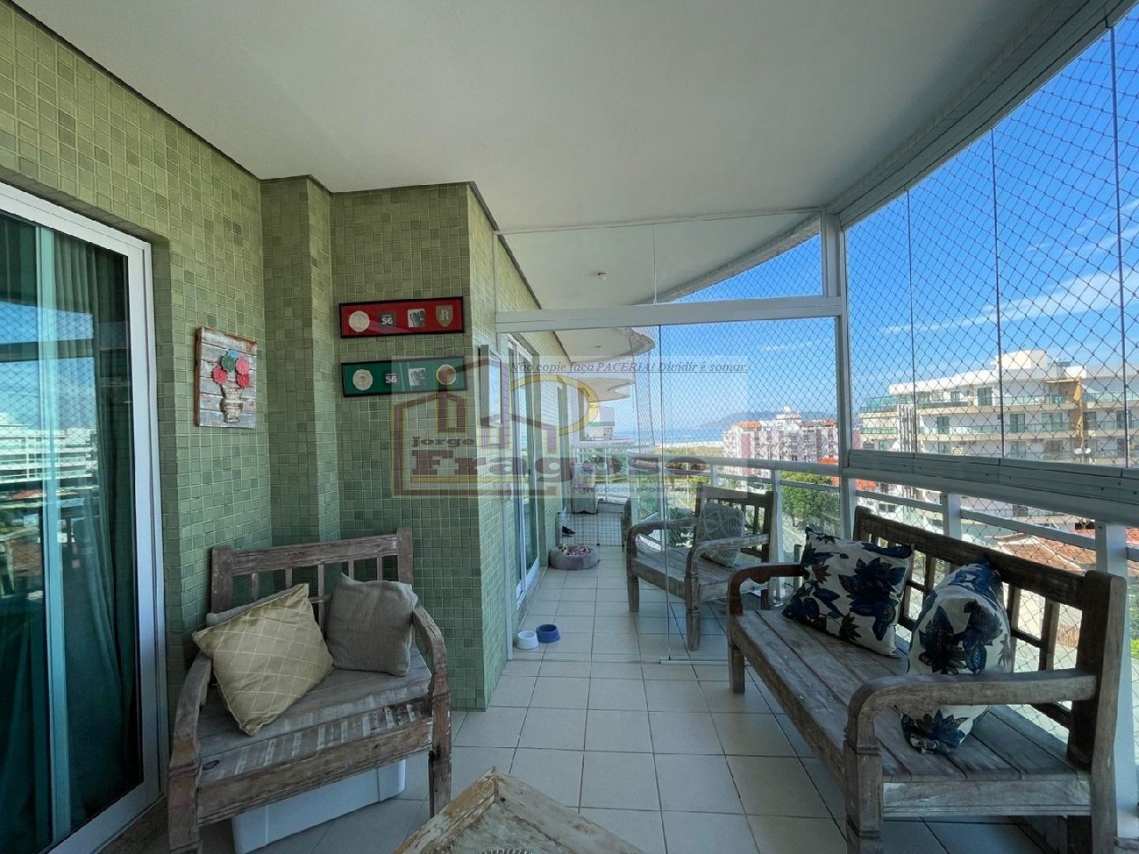 Cobertura à venda em Cabo Frio - RJ, no bairro Braga: 4 quartos, 4 suítes, 2 vagas de garagem, 225 m².