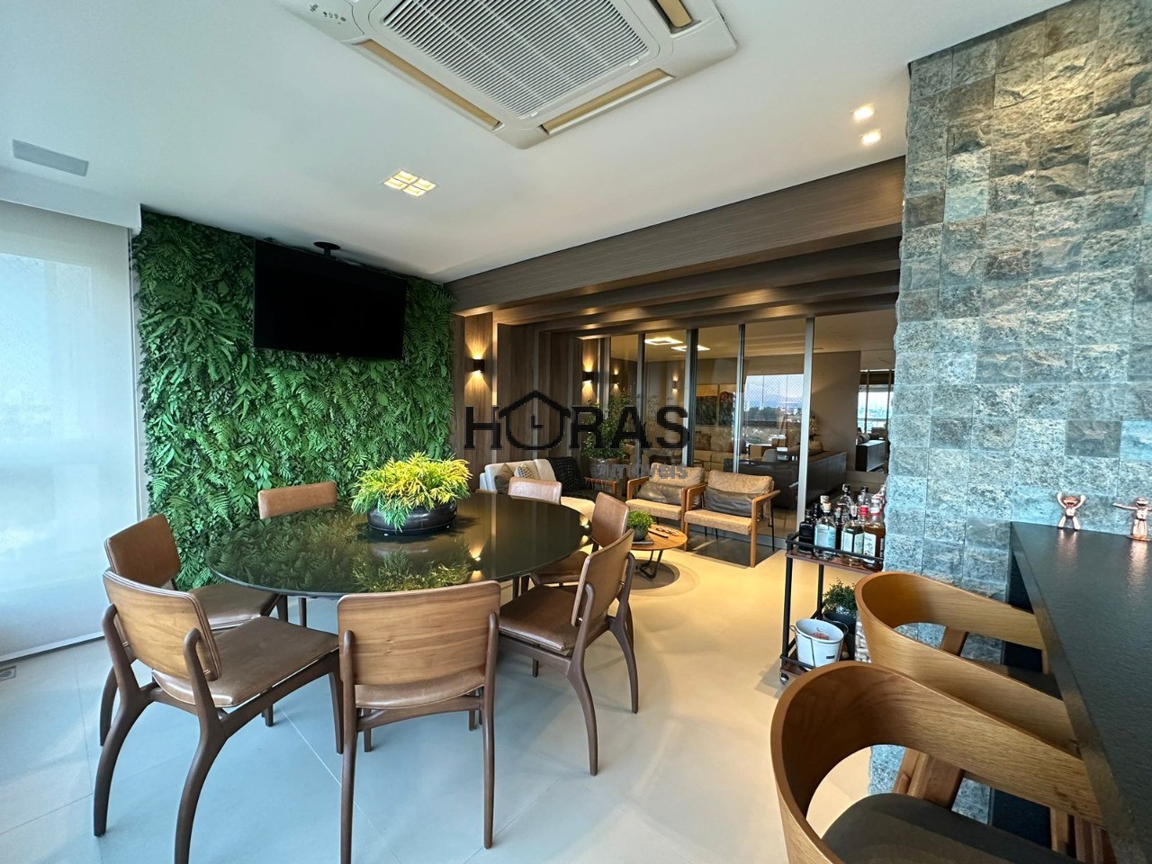 Apartamento, 3 quartos, 209 m² - Foto 2