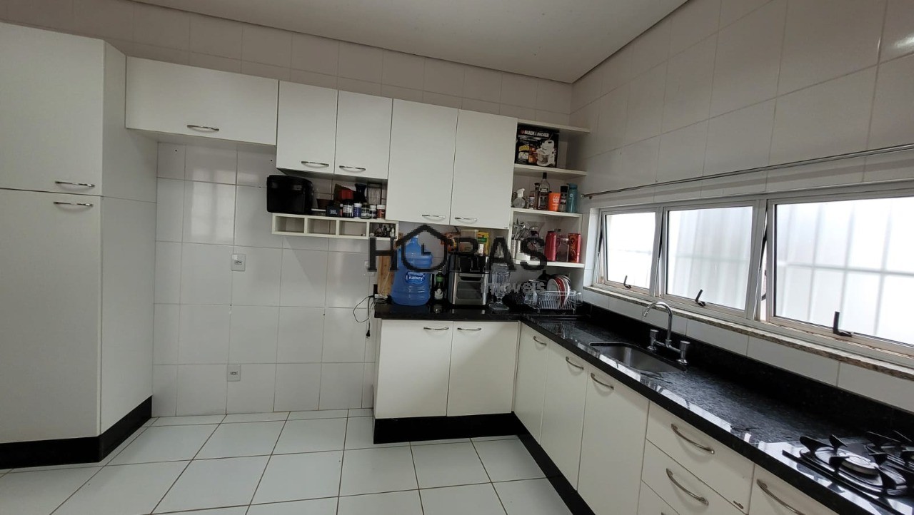 Casa, 3 quartos, 175 m² - Foto 2