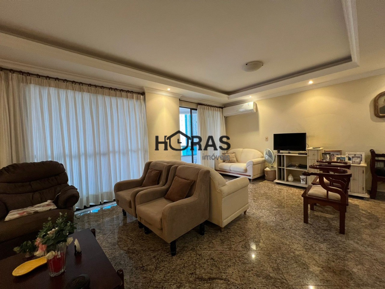 Apartamento, 3 quartos, 216 m² - Foto 4