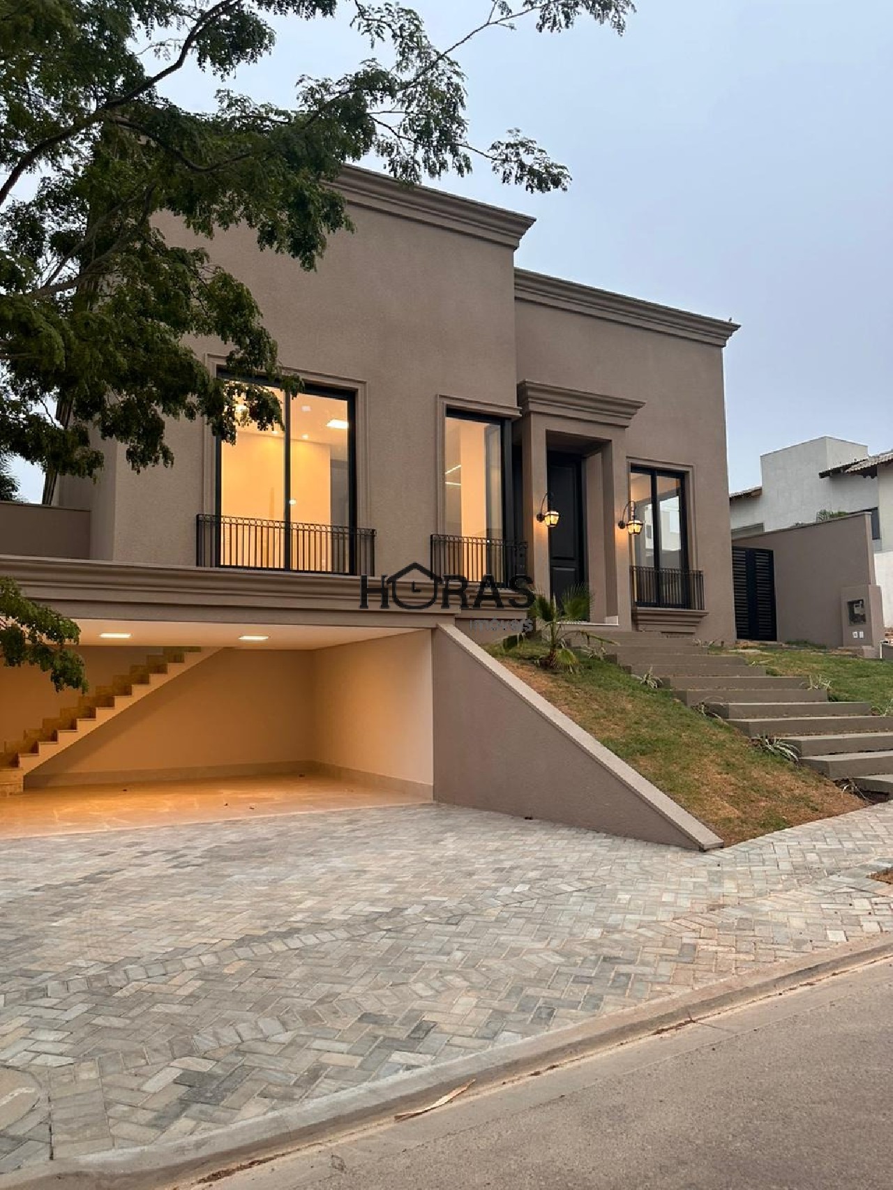Casa, 4 quartos, 300 m² - Foto 1