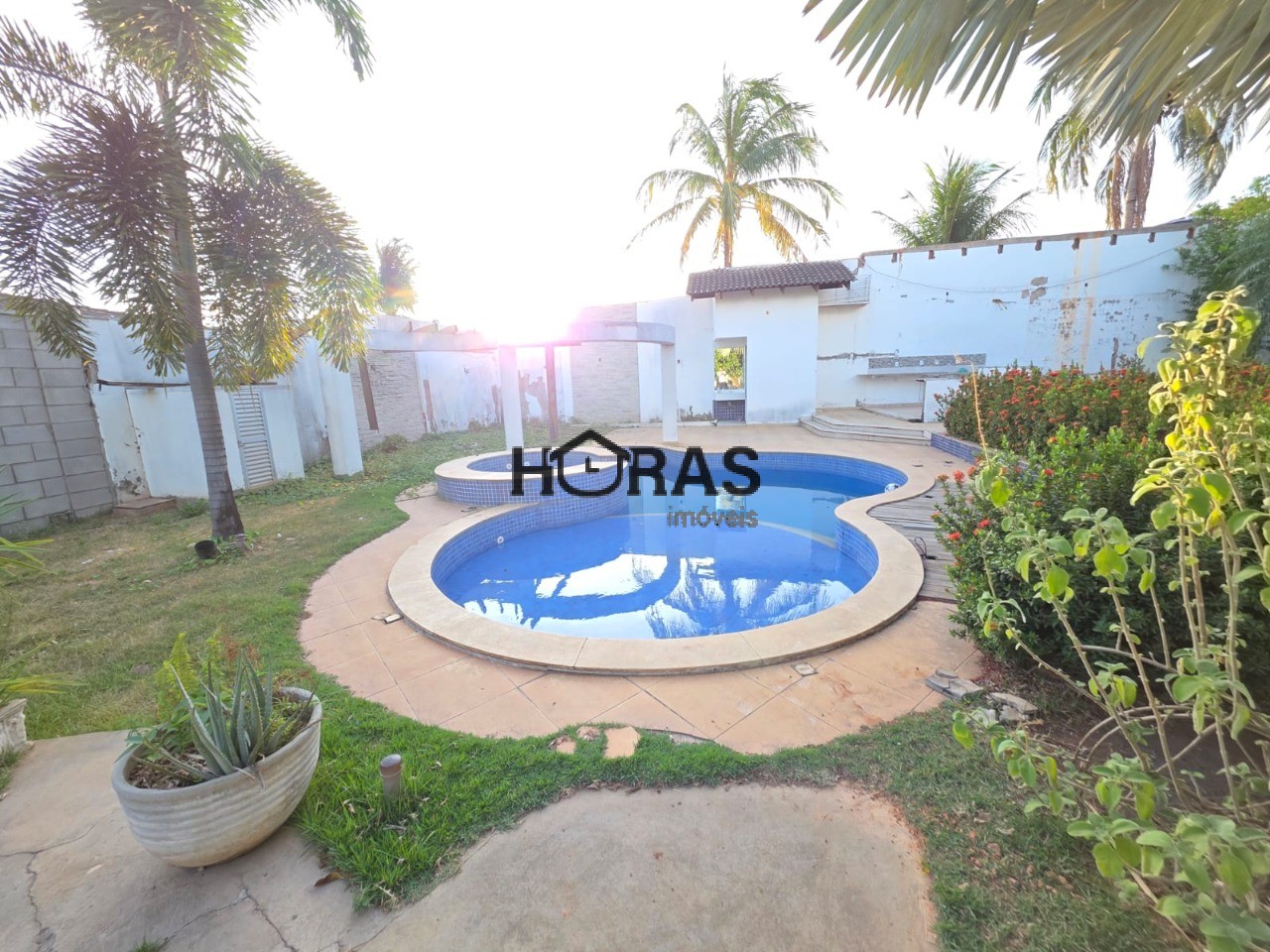 Casa, 7 quartos, 656 m² - Foto 1