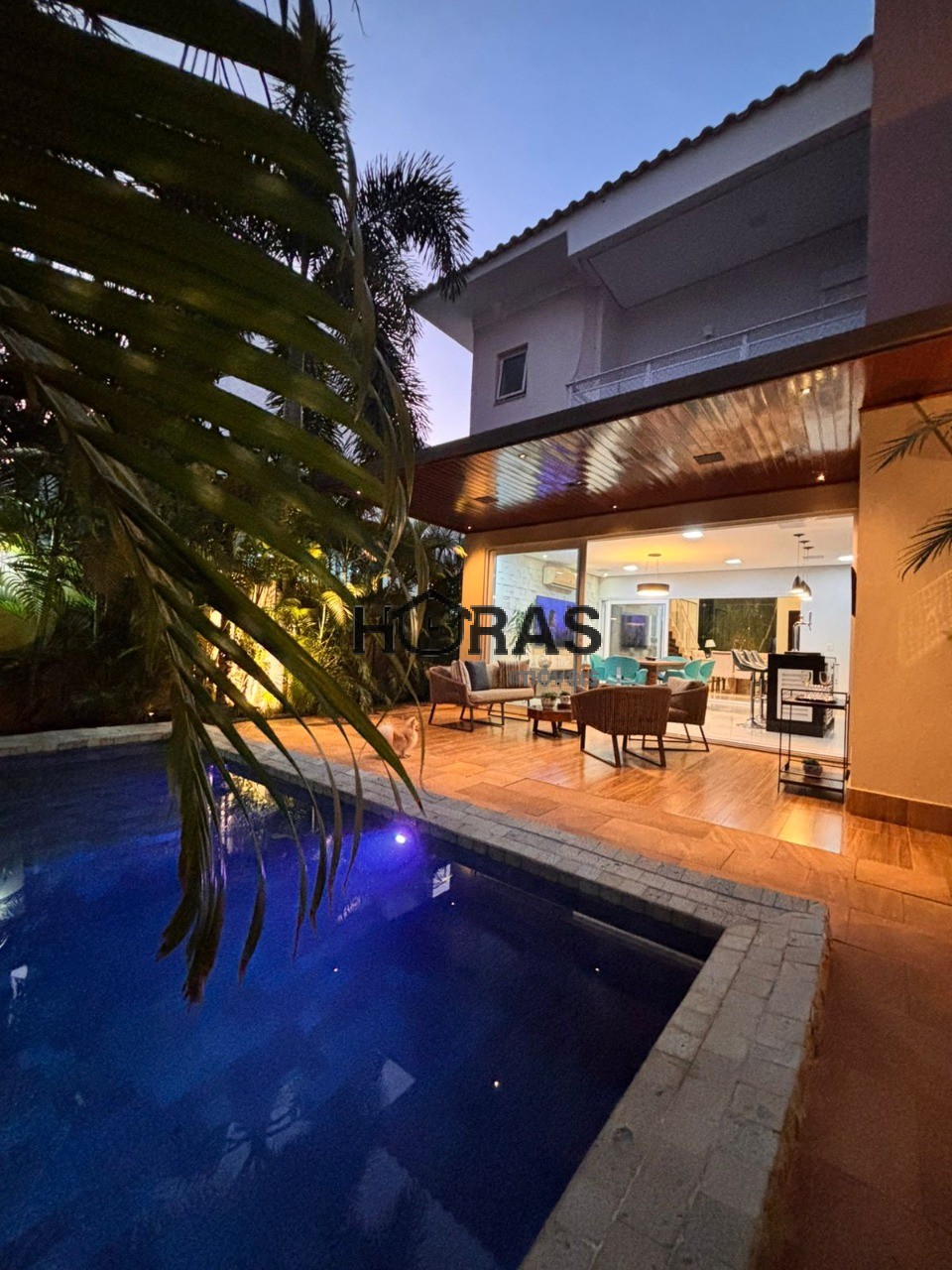 Casa, 4 quartos, 300 m² - Foto 1