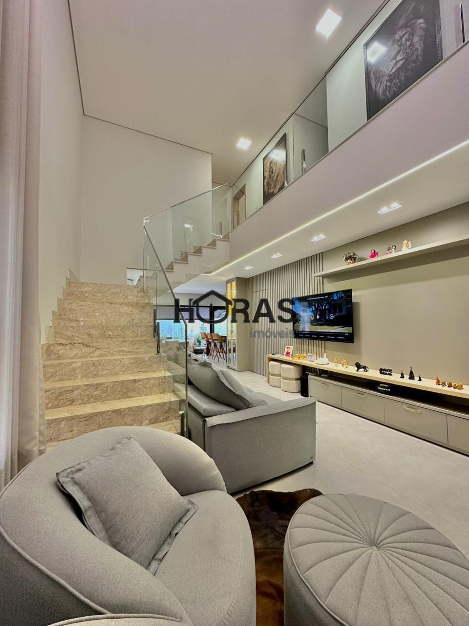 Casa, 3 quartos, 230 m² - Foto 1