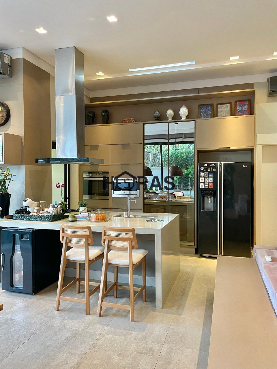 Casa, 3 quartos, 217 m² - Foto 3