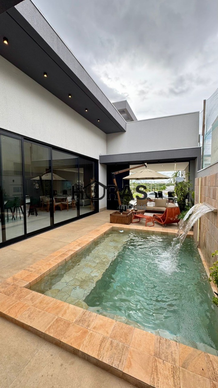Casa, 3 quartos, 190 m² - Foto 1