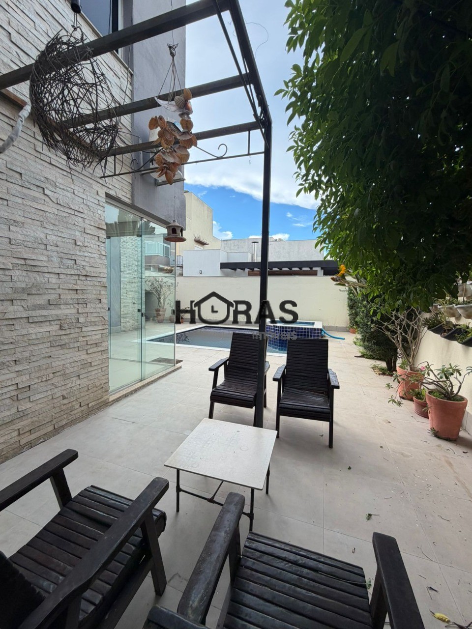 Casa, 3 quartos, 263 m² - Foto 2