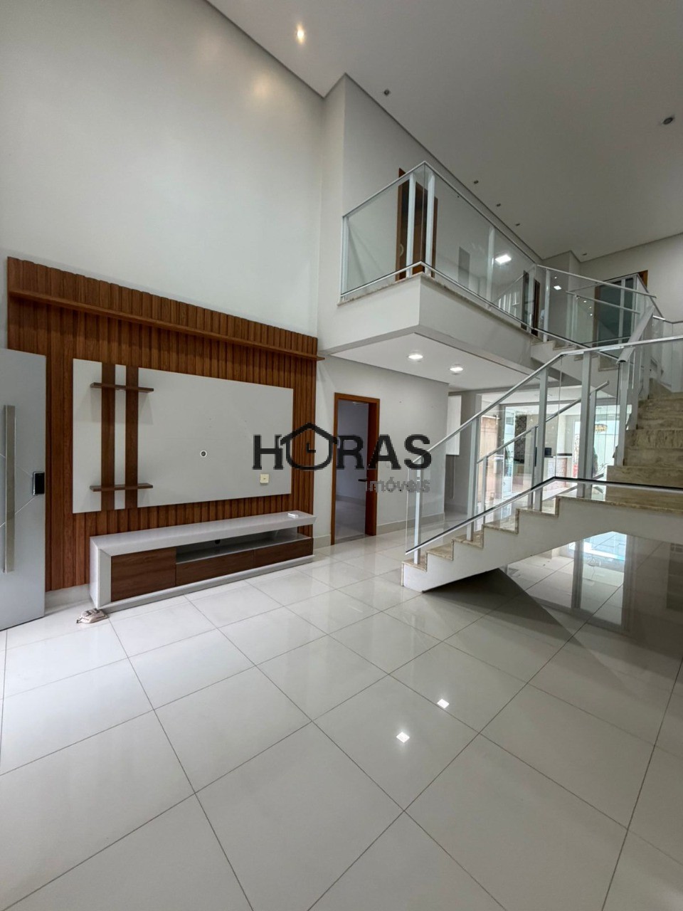 Casa, 3 quartos, 263 m² - Foto 1