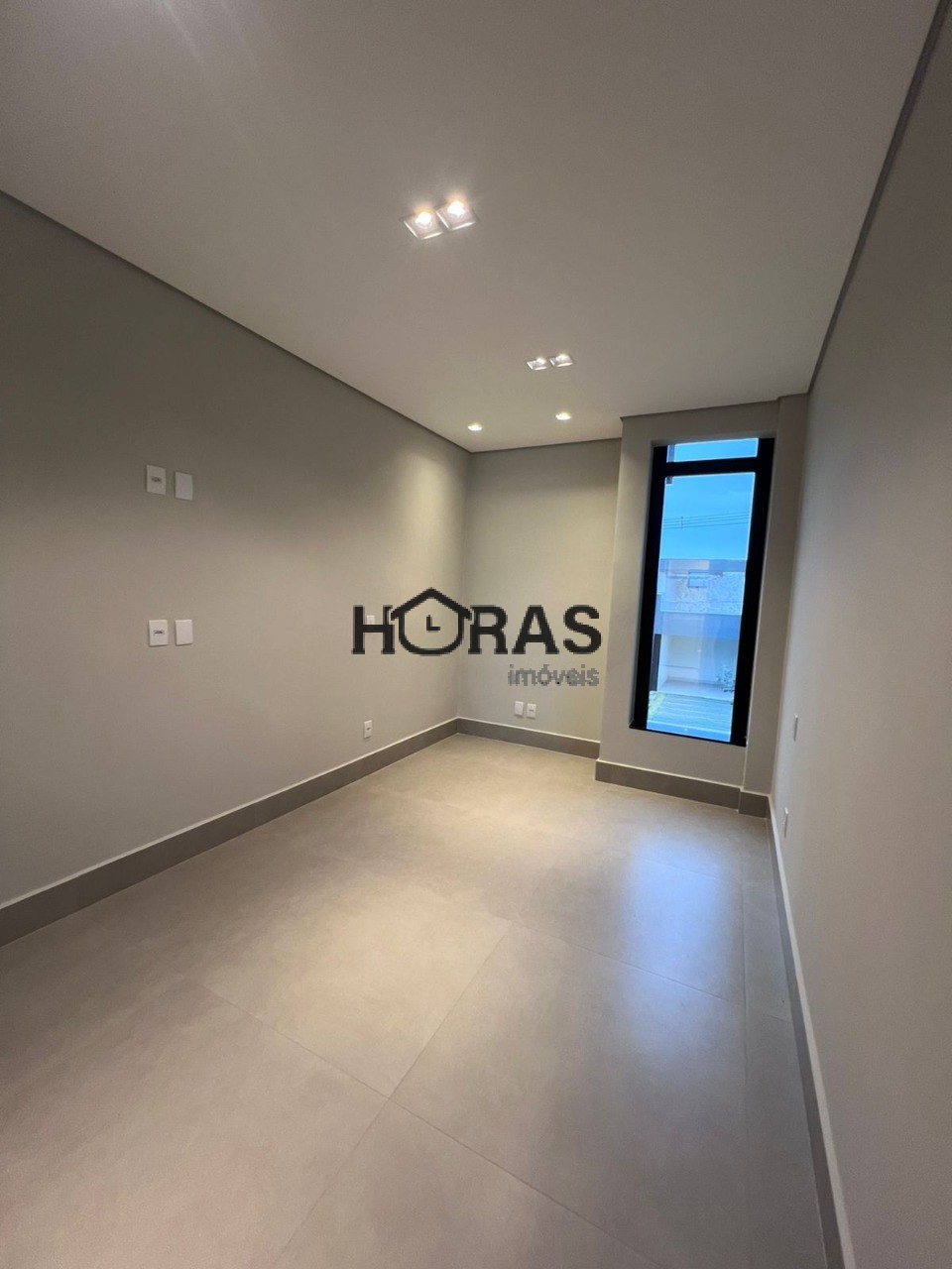Casa, 5 quartos, 306 m² - Foto 4