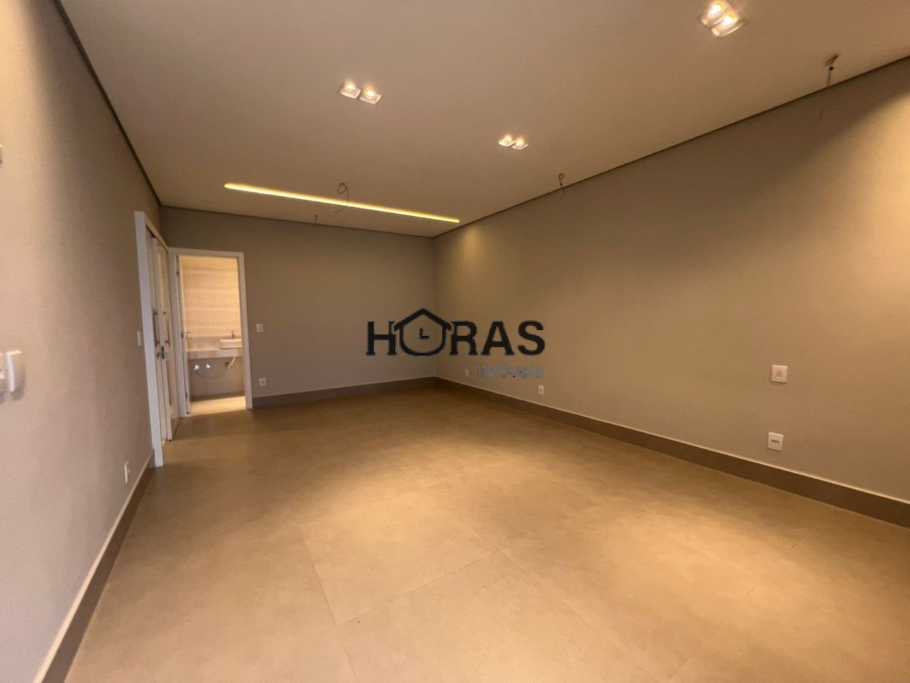 Casa, 5 quartos, 306 m² - Foto 3