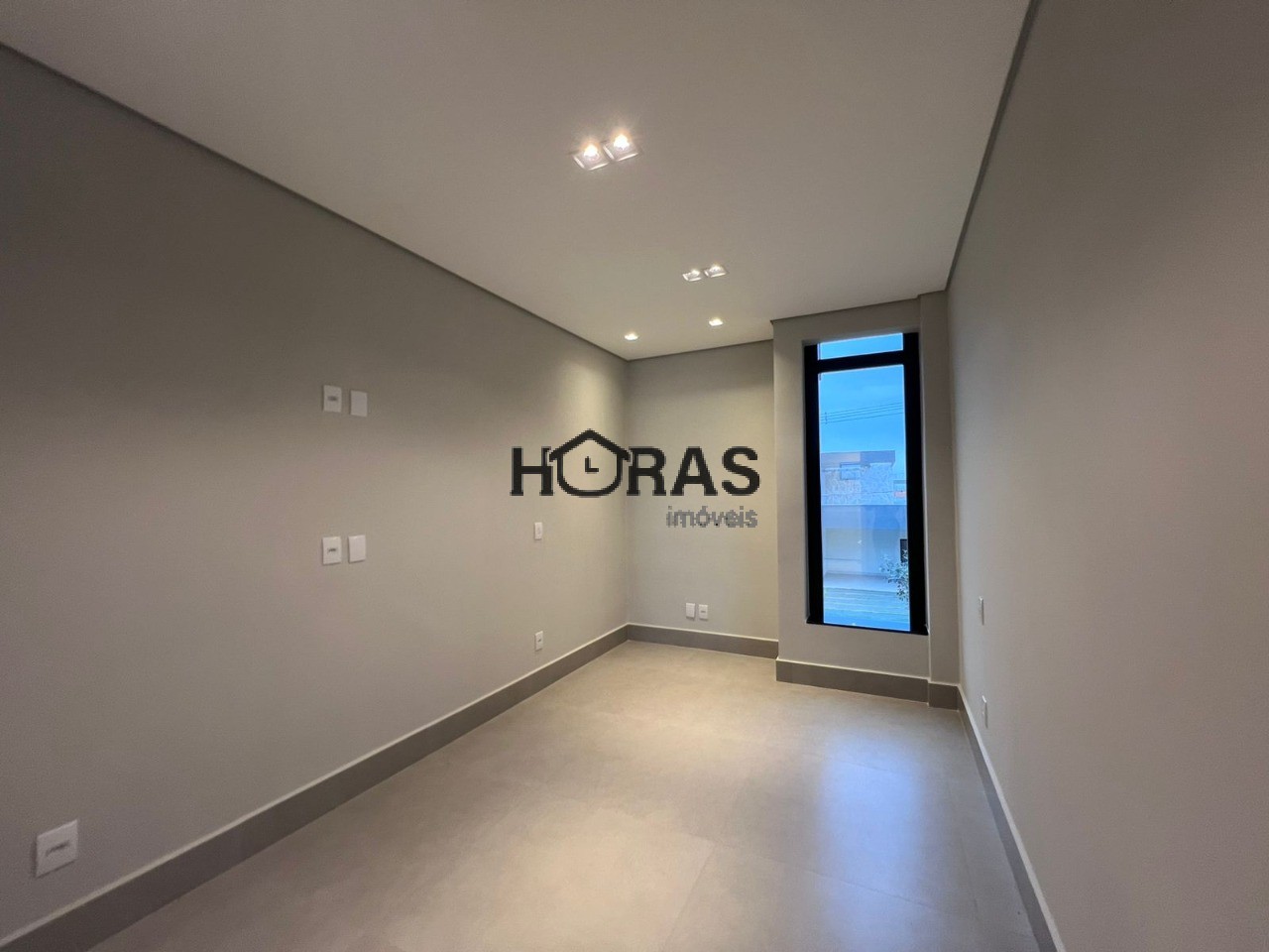 Casa, 5 quartos, 306 m² - Foto 2