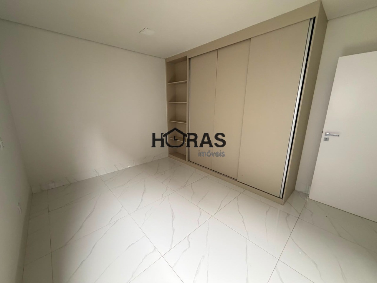 Casa, 3 quartos, 270 m² - Foto 11